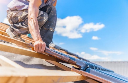 Les étapes essentielles pour réussir la rénovation de votre toiture